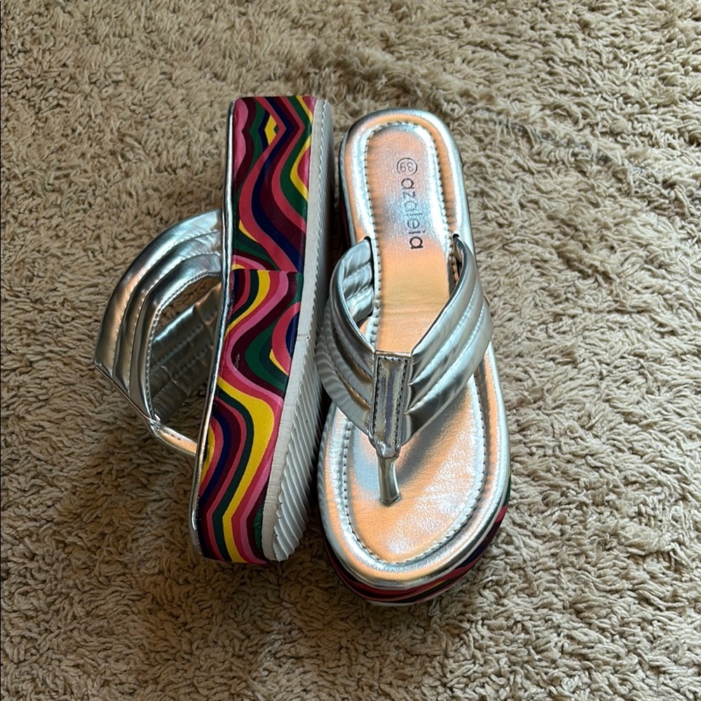 Azaleia Silver Platform Flip Flops